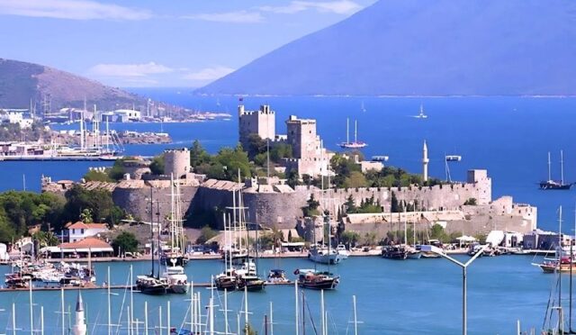 Demirci M. Ünlü Sitesi